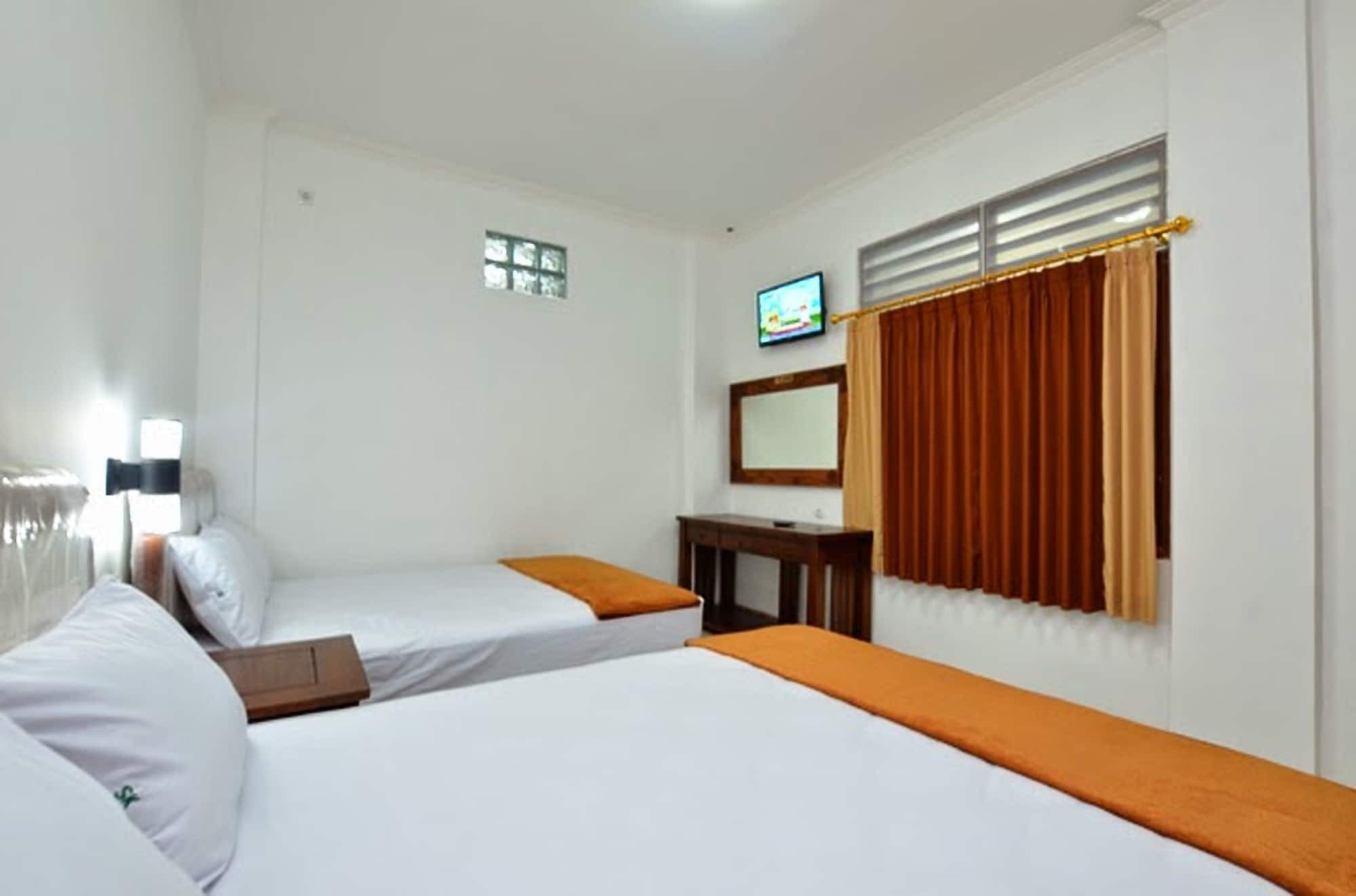 Hotel Bukit Uhud Yogyakarta Dış mekan fotoğraf